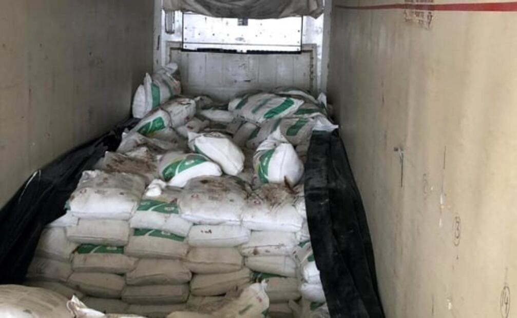FGR asegura una tonelada de metanfetamina oculta en sacos de fertilizantes en Hermosillo