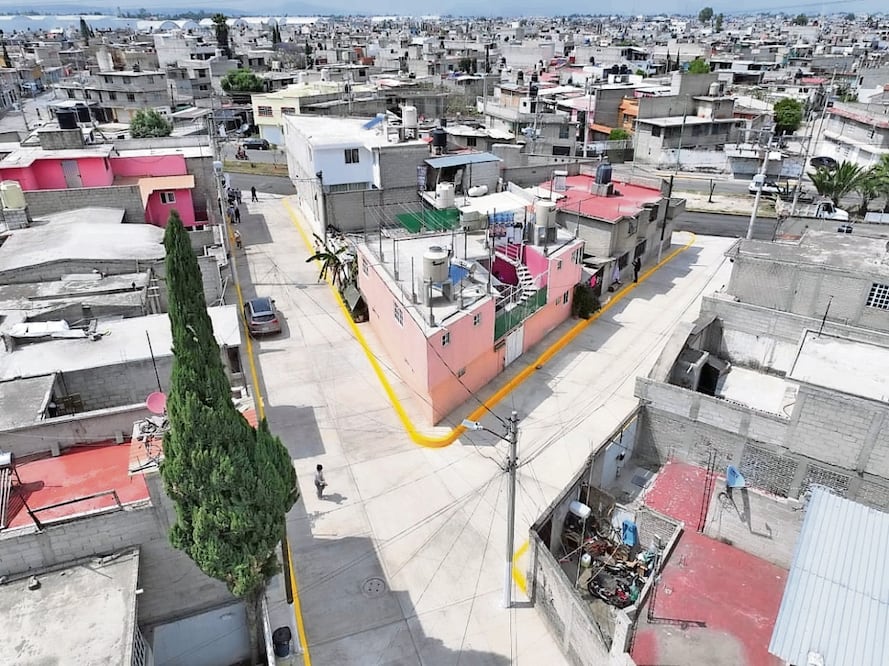 En 2025, con este programa mano a mano, se pavimentaron 250 calles y en 2026, más de 300. Foto: Especial