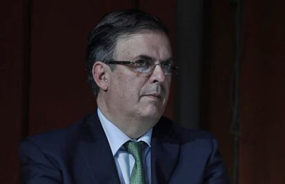 "Una vez que pase la encuesta tendría yo que renunciar", reviven en redes declaraciones de Ebrard en 2011