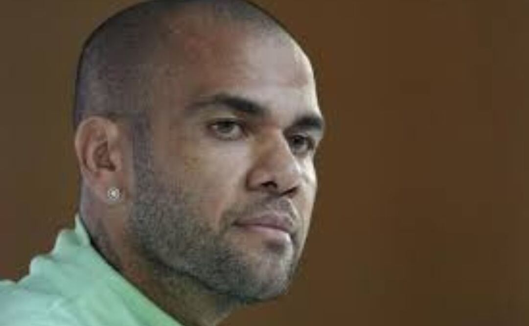 Dani Alves en un juzgado de Barcelona al inicio del caso por abuso sexual / FOTO: AP