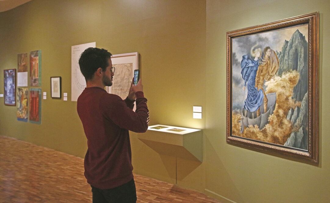 La huida (1961) es una de las obras que integran Remedios Varo. Disrupciones de lo real, que estará abierta al público hasta mayo. Foto: Carlos Mejía / EL UNIVERSAL