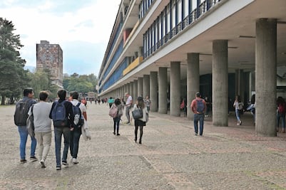 Universidades suspenden clases por corte de agua