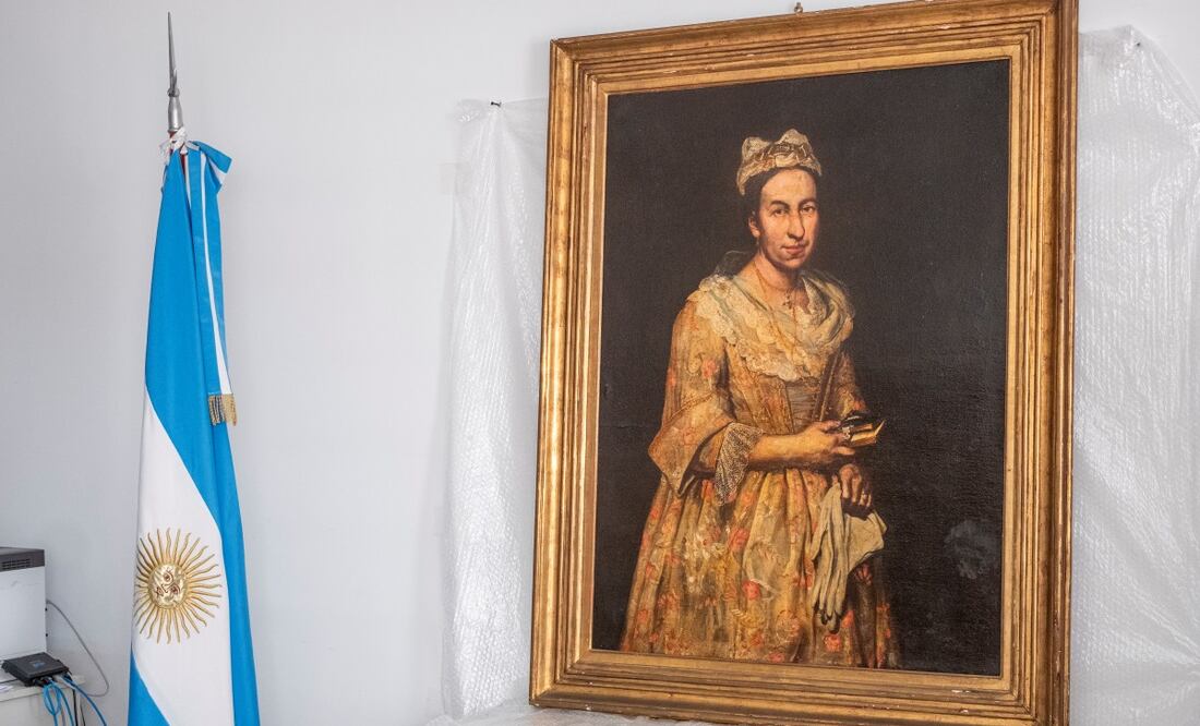 Fotografía del cuadro 'Retrato de una dama' este miércoles, en Mar del Plata (Argentina). Los herederos de un cuadro robado por un oficial nazi durante la Segunda Guerra Mundial y ubicado en los últimos días en la ciudad argentina de Mar del Plata, entregaron este miércoles la obra de arte a la Justicia del país suramericano Foto: EFE