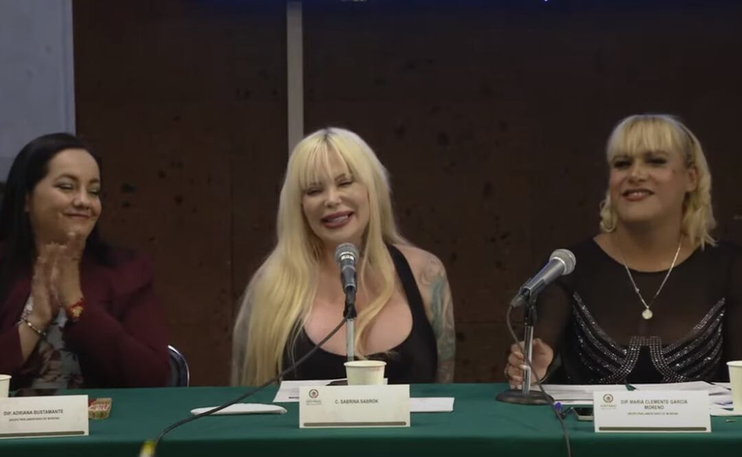 Sabrina Sabrok habló en San Lázaro de las consecuencias en la salud por el uso de sustancias modelantes. Foto: Especial