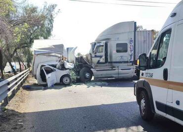 Fallece persona tras accidente automovilístico en la autopista México-Querétaro