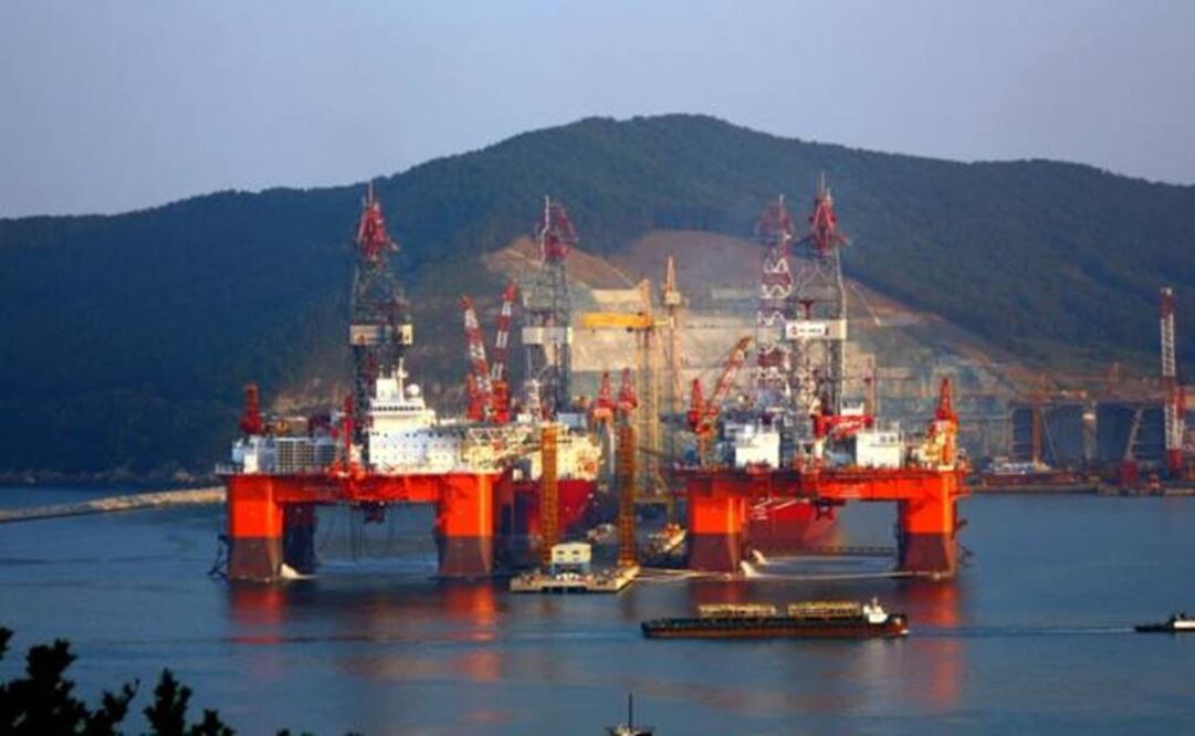 Markets exaggerate Mexico's oil price dependence, which hits peso-IMF