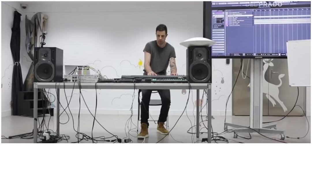 El músico y DJ, Edu Ostos (Ed is Dead) compartirá con los participantes su experiencia. Foto: captura de pantalla de la página de YouTube del Museo del Prado