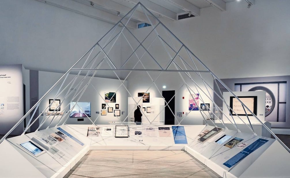 La pirámide del Louvre fue uno de los proyectos más escandalosos del arquitecto chino - americano. Foto: Qatar Museums