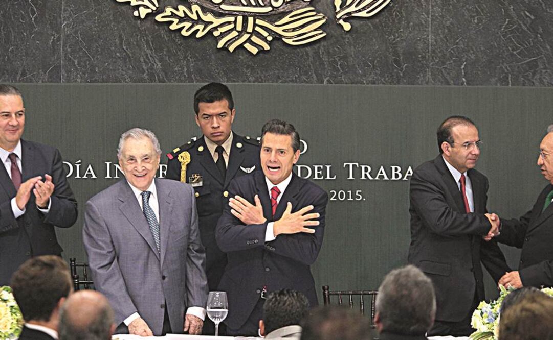 El presidente EPN celebró el Día del Trabajo acompañado por el presidente del Consejo Coordinador Empresarial; el dirigente de la CTM; el titular de Trabajo y el dirigente de la CROC, Isaías González