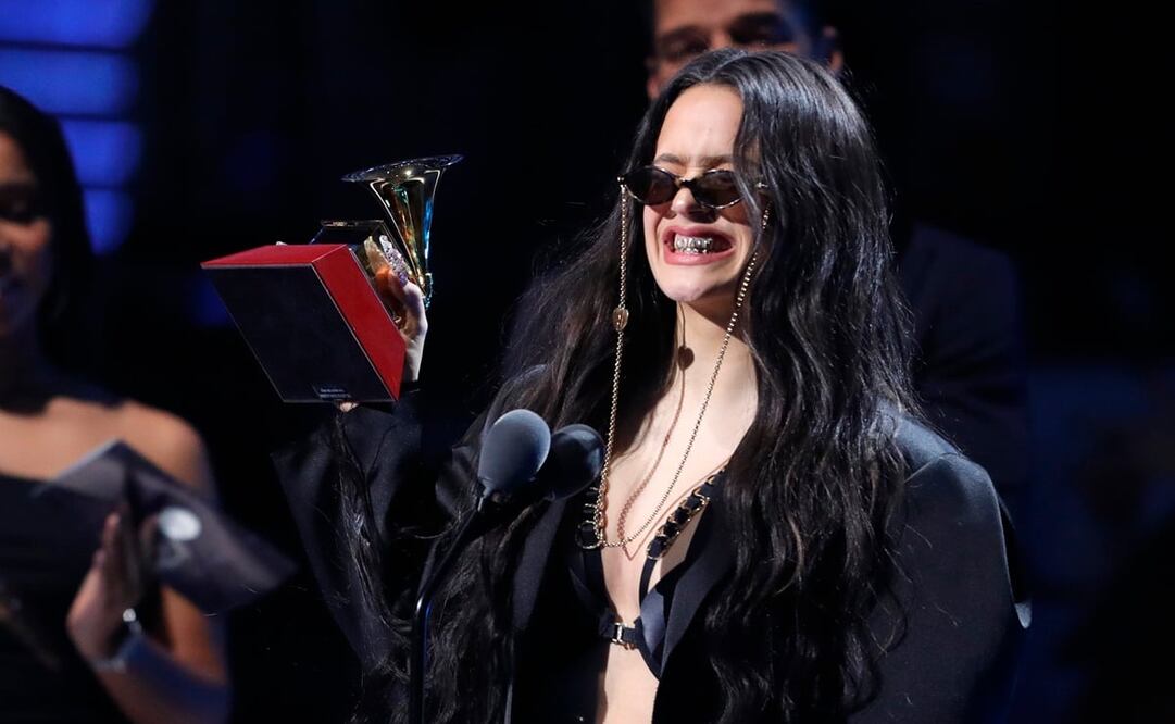Rosalía se alzó con cuatro gramófonos en la premiación más importante a la música latina. Foto: Reuters