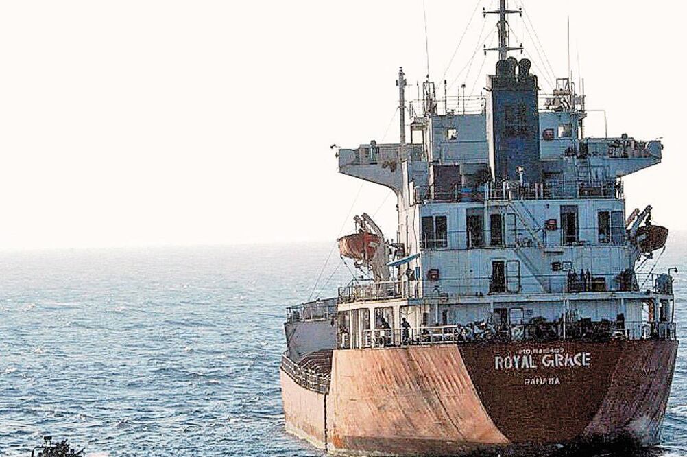 La fragata española Méndez de Núñez permaneció secuestrada más de un año a manos de piratas somalíes, en 2012. / EFE. ARCHIVO