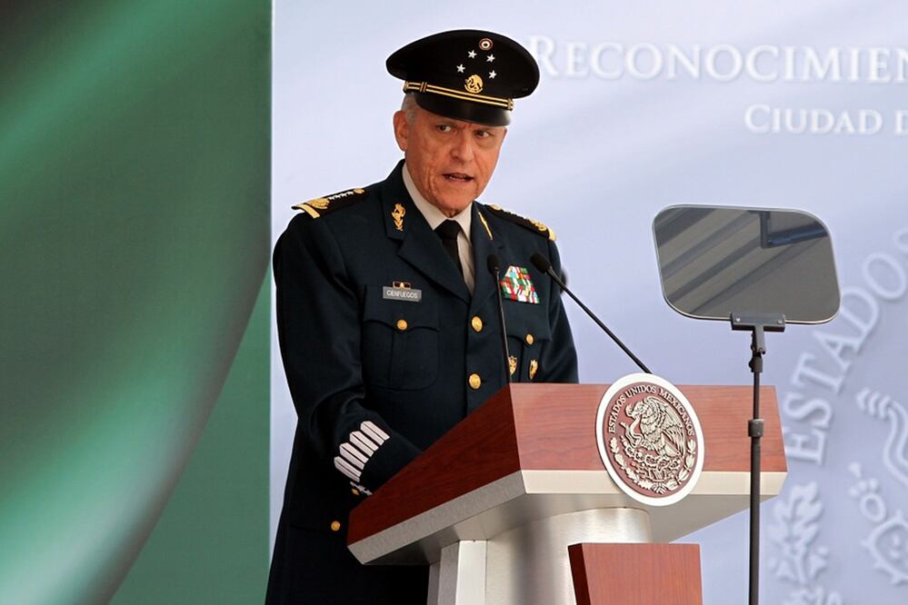 “Todos tenemos la imperiosa encomienda de sumar esfuerzos en aras del bienestar social” Salvador Cienfuegos Zepeda (CARLOS MEJÍA. EL UNIVERSAL)