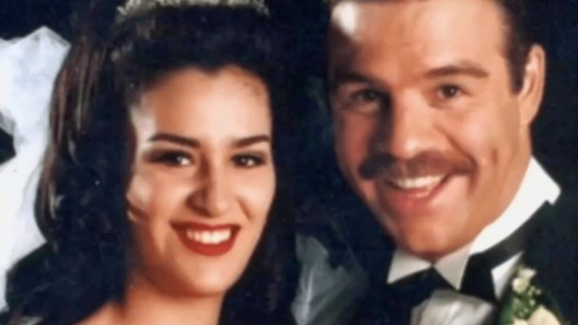 Ninel Conde en 1996, tenía 19 años cuando se casó con Ari Telch, de entonces 34.