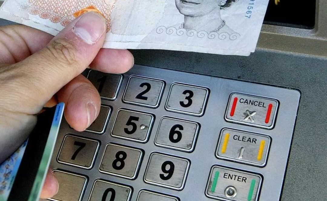 El incidente tuvo lugar luego de que el adolescente retirara dinero de un cajero automático. Foto: BBC