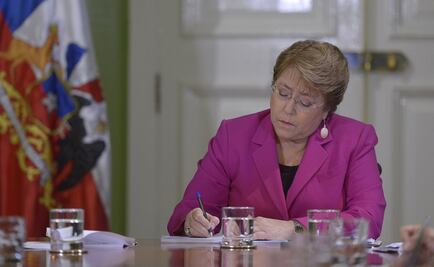 Bachelet suspende Fiestas Patrias por terremoto