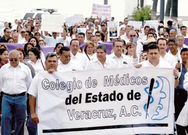 Exigen en Veracruz justicia por crimen de reconocido cirujano