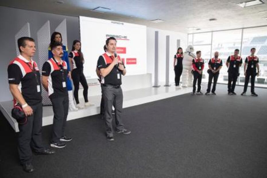 Porsche inaugura el Driving Experience México
