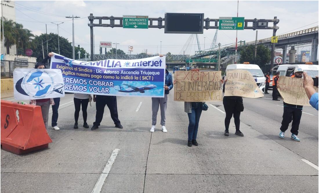 Trabajadores de Interjet bloquean Circuito Interior. Foto: Juan Carlos Williams