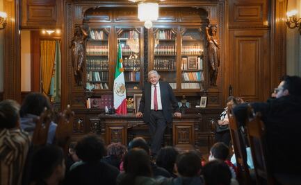"Es una dicha enorme", AMLO se reúne con grupo de jóvenes adolescentes en Palacio Nacional