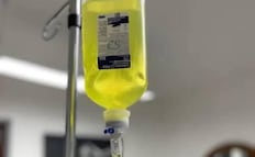 Investigan muertes por sueros vitaminados en Sonora; Fiscalía realiza cateos, exhumaciones y clausura negocios