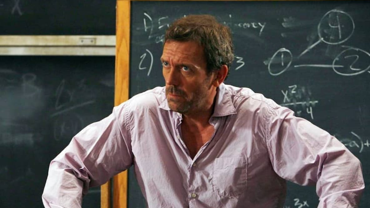 Hugh Laurie en "Doctor House" | Fuente: Twitter @showmundialshow