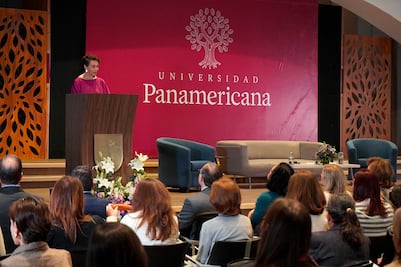 Feminismo centrado en la Persona: expertas dialogan en Universidad Panamericana