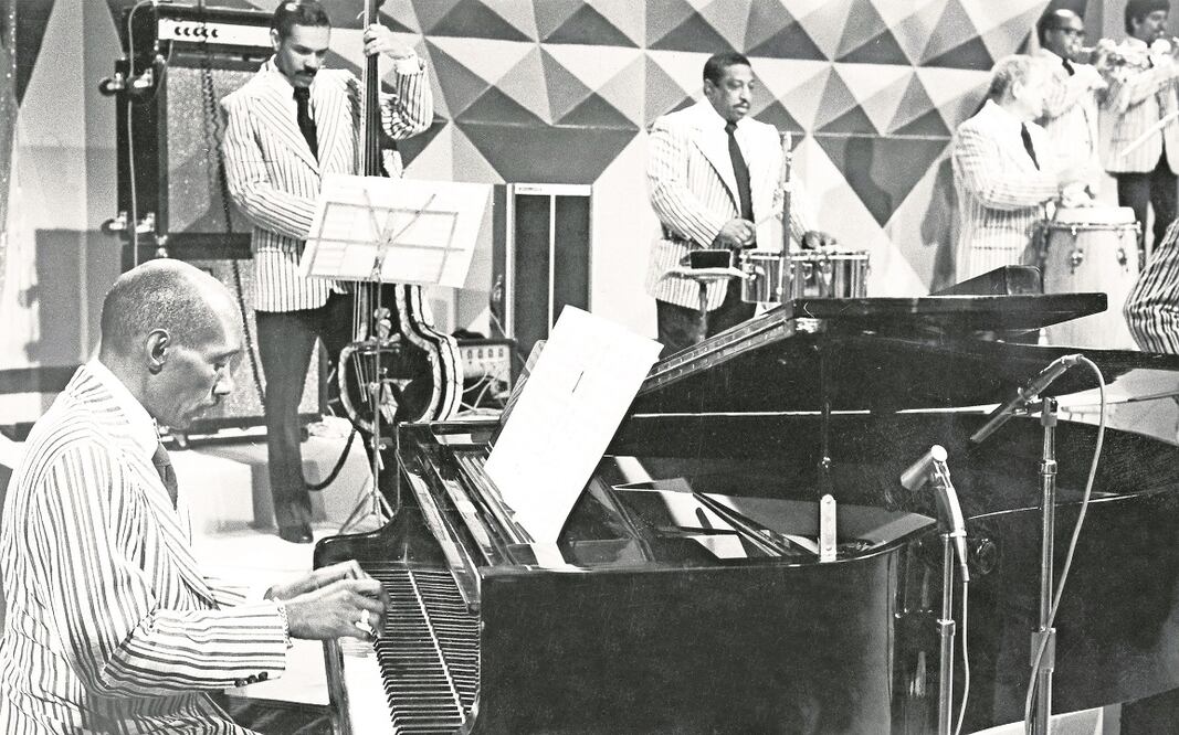 La Sonora Matancera en el Teatro Lírico en los años 90. Entre los logros de esta agrupación estuvo la grabación de más de 5 mil temas musicales. /Hemeroteca EL UNIVERSAL