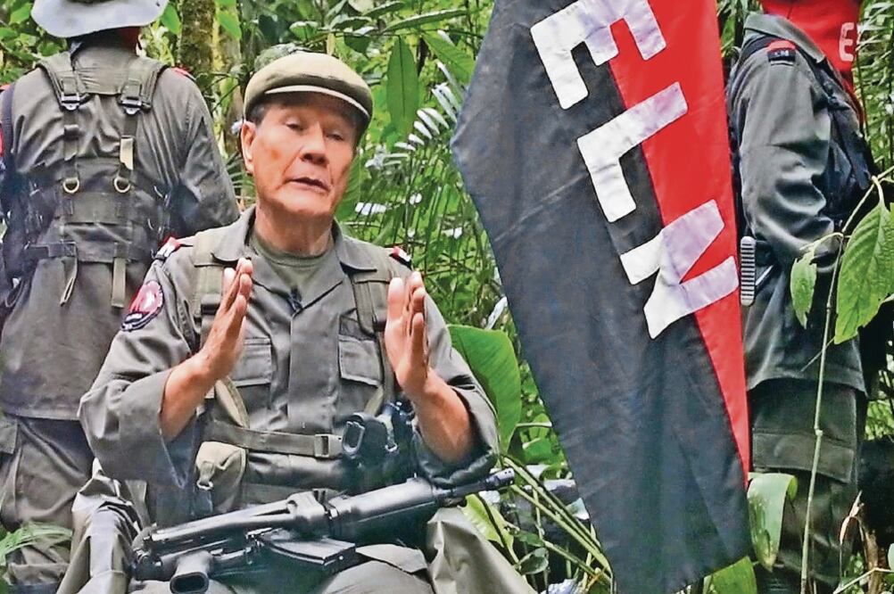 El líder del Ejército de Liberación Nacional (ELN), alias Gabino, está acusado de rebelión, secuestro y asesinato, entre otros delitos. (ARCHIVO. REUTERS)