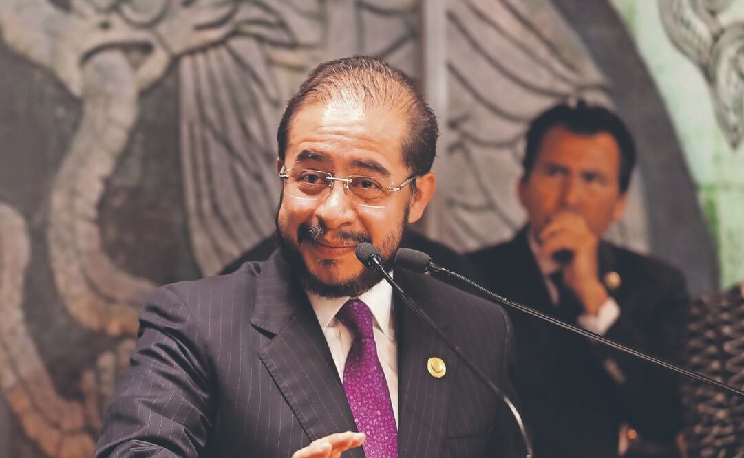 El morenista Hugo Éric Flores, presidente de la Comisión Jurisdiccional de la Cámara de Diputados, fue el encargado de presentar la iniciativa. Archivo El Universal
