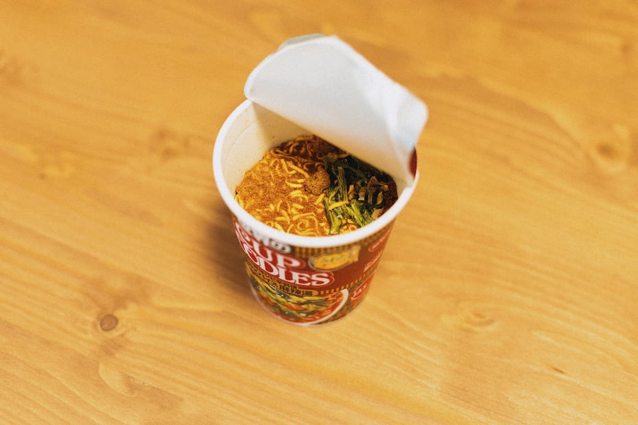 La mayoría de sopas instantáneas tienen exceso de sodio. Foto: Pexels
