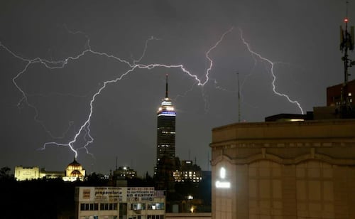 Rayos dejan 2 mil 470 muertos en México; UNAM identifica las zonas de mayor riesgo