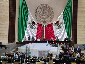 Morena abandona San Lázaro tras reclamo por casa de Houston: "No hay condiciones para mantener clima de armonía"