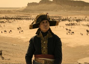 Cinco razones para ver "Napoleón", la nueva cinta de Joaquín Phoenix