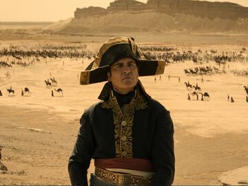 Cinco razones para ver "Napoleón", la nueva cinta de Joaquín Phoenix