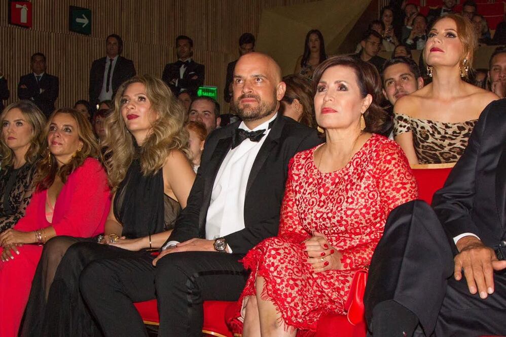 La funcionaria recibió el reconocimiento junto a otros personajes del ámbito político, cultural, económico, gastronómico y musical. /Especial