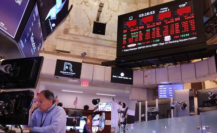Lunes Negro: Wall Street se desploma en la apertura, con caídas de mil puntos en Dow Jones