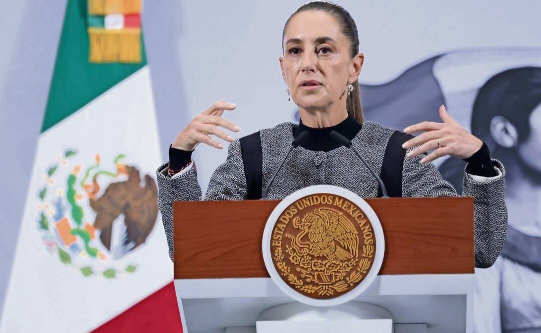 La presidenta Claudia Sheinbaum confirmó que le ofreció al ahora exfiscal Alejandro Gertz Manero estar al frente de una embajada “y él aceptó esta propuesta”. Foto: Fernanda Rojas / EL UNIVERSAL