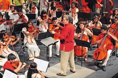 Estrenarán arreglos de música popular