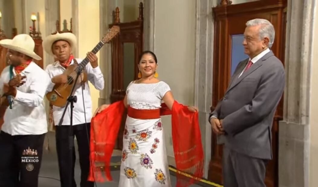 La mañanera de AMLO, 10 de mayo, minuto a minuto