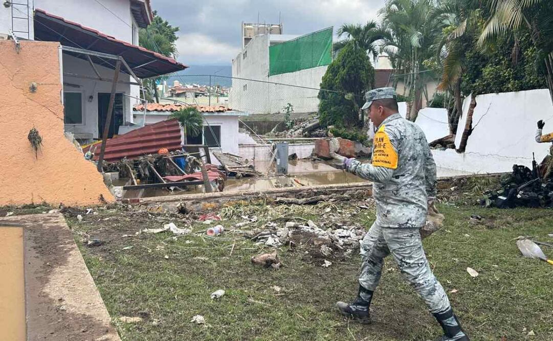 El desbordamiento de las barrancas dejo ocho bardas colapsadas y 45 casas con afectaciones en su infraestructura. Foto: Especial.