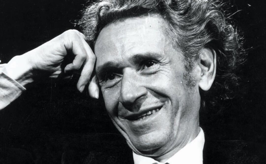 Autoridades decidieron hacer el traslado el mismo día del natalicio del escritor (ARCHIVO EL UNIVERSAL)