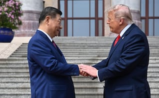 "EU y China deben ser socios, no rivales"; Arranca cumbre Xi-Trump, con llamado a la cooperación