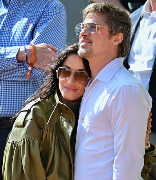 El romance entre Brad Pitt e Inés de Ramón comenzó a finales de 2022.
Foto: ABACAPRESS.COM/Clasos.