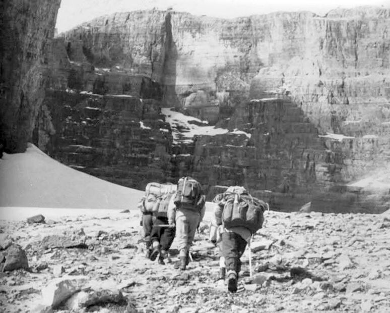 Expedición femenina por las Rocallosas. Según EL UNIVERSAL, Lucía y Beatriz tenían planes para casarse a su regreso. Foto: ESPECIAL/Cortesía Enrique Chávez Poupard.