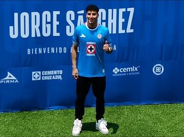 Jorge Sánchez y su promesa a la afición de Cruz Azul: "Vengo a levantar títulos"