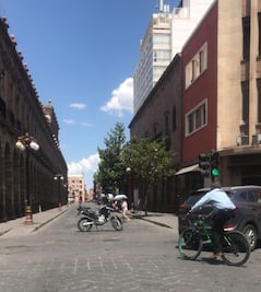 Por Covid-19, cierran calles en el Centro Histórico de SLP