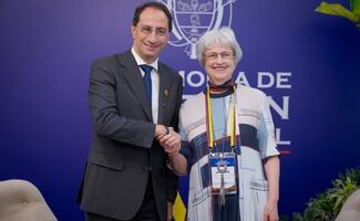 México acude a toma posesión de Espriella como presidente de Colombia; Raquel Serur es la representante