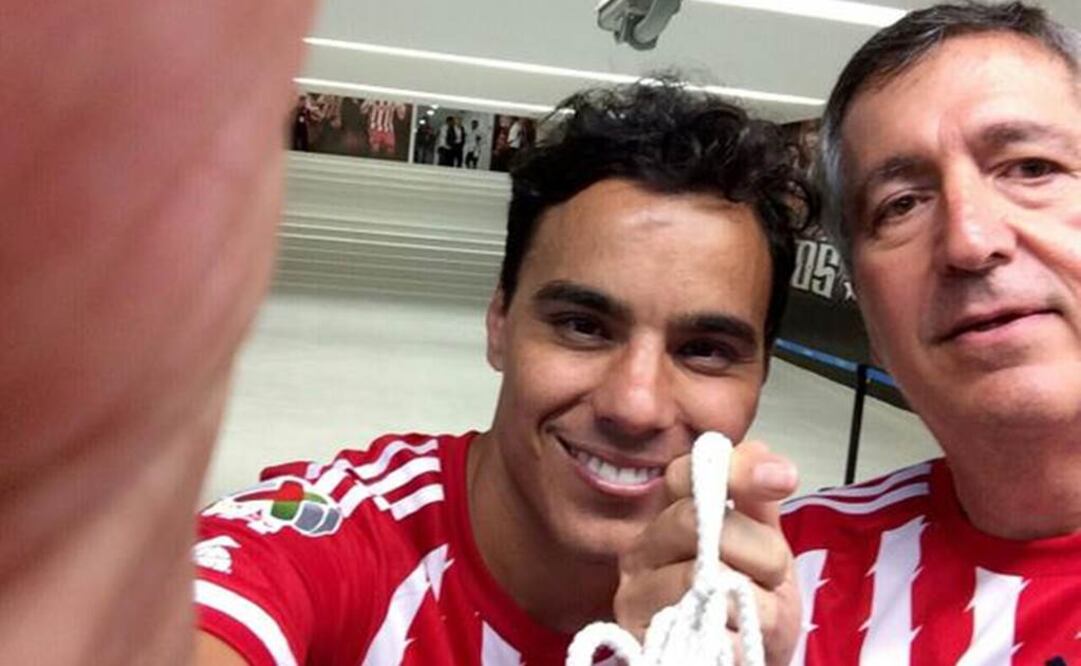 Vergara felicita a Bravo por gol histórico