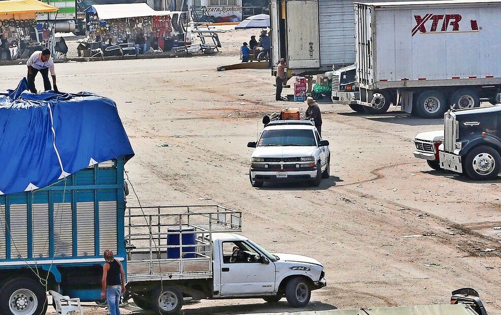 “Antes no se veía que los combustibles estuvieran adulterados en la península de Yucatán, porque llegaban directo al puerto de Progreso y de ahí se distribuían, pero ahora hay comercializadores que operan en otras zonas”, dijo Andrés Gutiérrez, director de CIEFSA, laboratorio que verifica la calidad de gasolinas que se comercializan en todo el país. Foto: Ariel Ojeda/EL UNIVERSAL