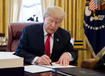 Casa Blanca veta acceso de AP al Despacho Oval; ignora orden de juez por presunto recurso de apelación